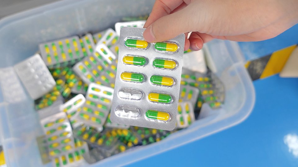 blister packs with missing capsules