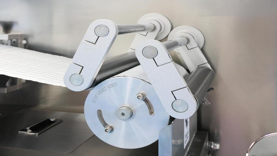 Servo Cutting Traction Station