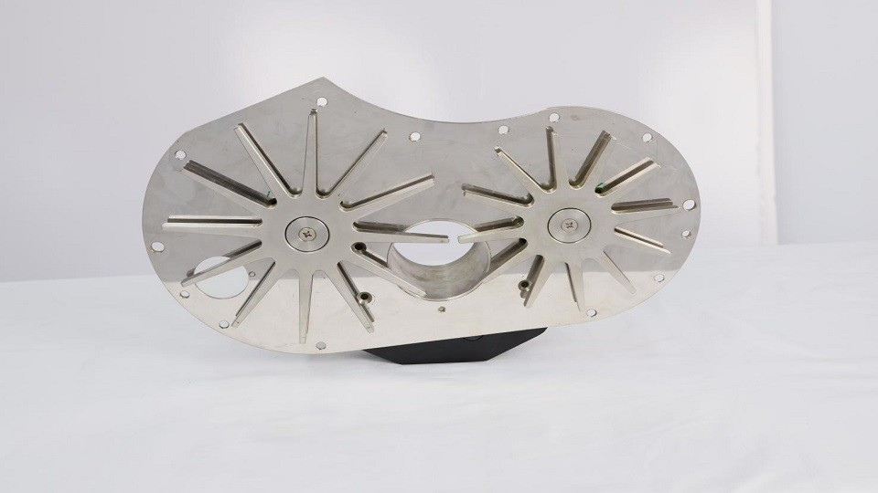 rotating impellers of force feeding system
