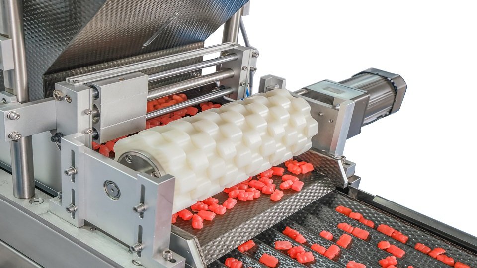 من دببة الجيلي إلى آلة عد الجيلي: كيف يتم ضمان العد بدقة